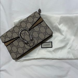 Gucci Natural Dionysus GG Supreme Super Mini Bag